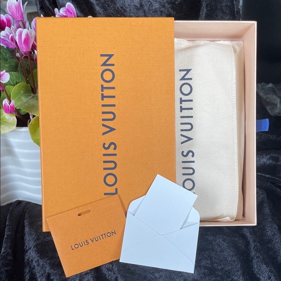 Louis Vuitton Damier Azur Cream and Brown Wallet w/ original packaging - Picture 2 of 10